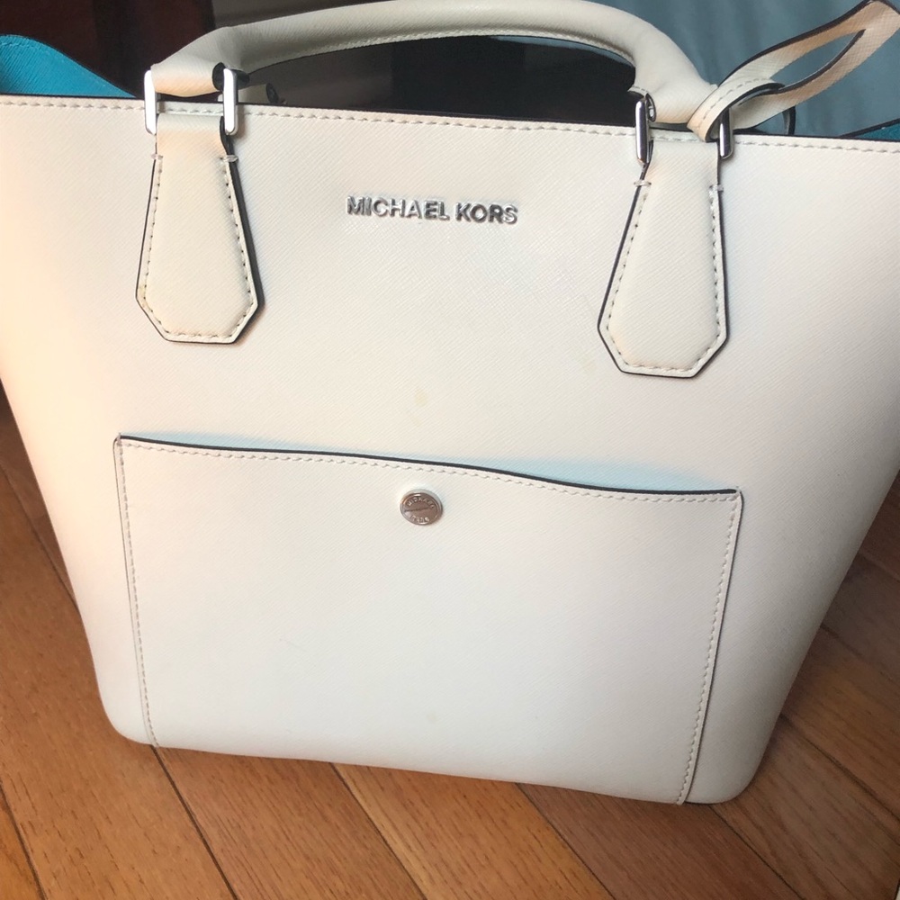 Michael Kors purse - Picture 2 of 8